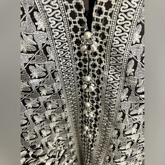 Black and White Desi Kurta - Picture 4 of 6